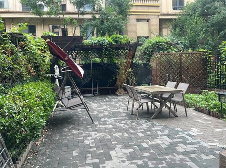 北京世茂维拉左右间实景图