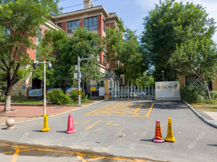 北京绿城百合公寓北区实景图
