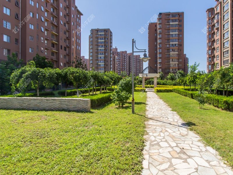 北京加州水郡三期适合家庭自住吗，大社区怎么挑楼栋