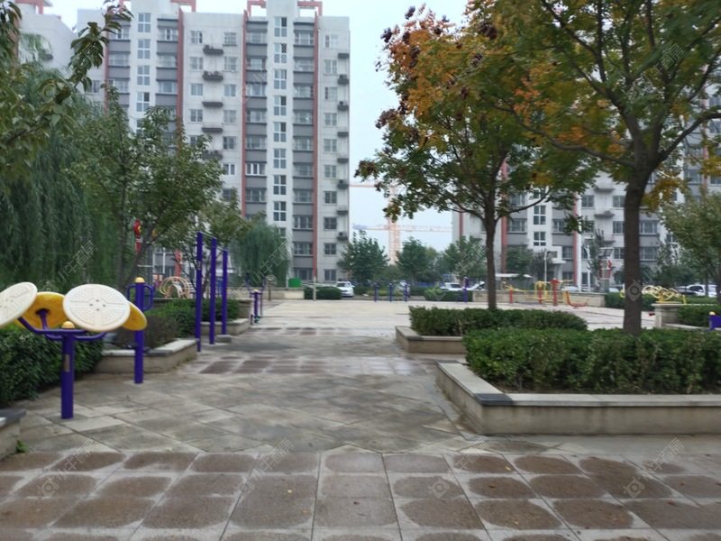 北京张家场新村二手房值得买吗，房龄和交易风险怎么查