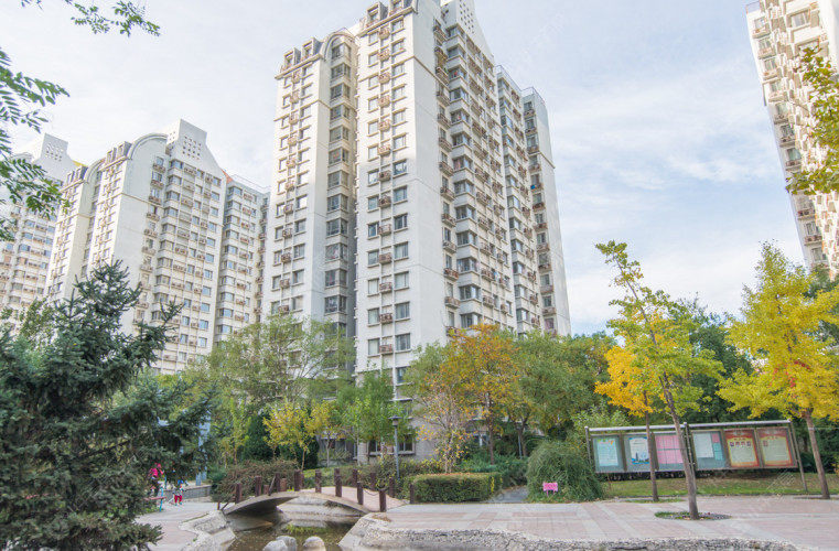 逸成东苑二手房实景图 逸成东苑二手房实景图